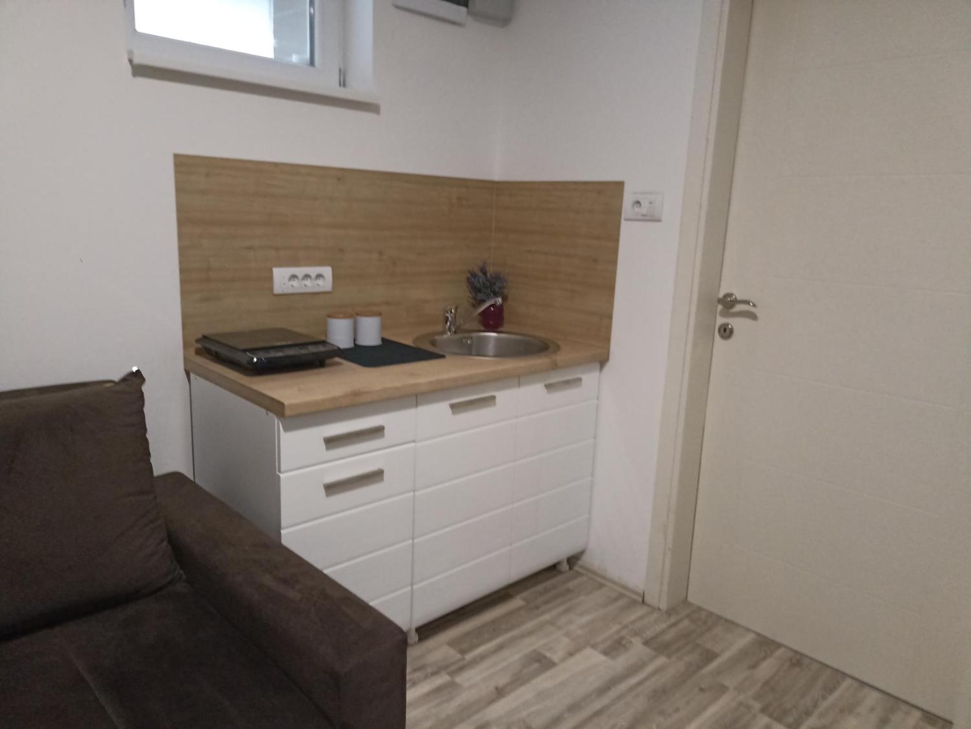 Vikendica Apartments Dunav Ms Celarevo Luaran gambar